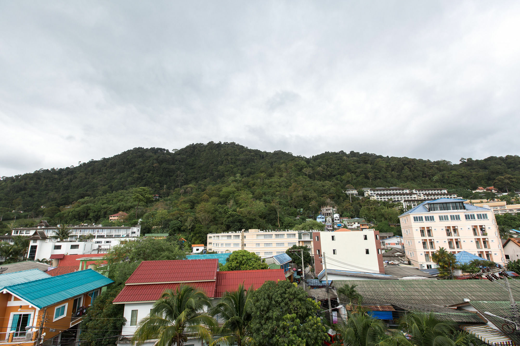 Barefoot Hotel Kalim Beach Front Patong Ngoại thất bức ảnh